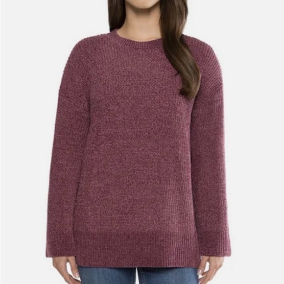 Matty M Sweaters - NWT Matty M Women's Plum Crew Neck Sweater